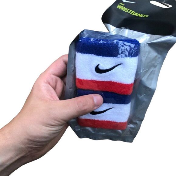 Nike Swoosh Wristbands - Picture 4 of 6